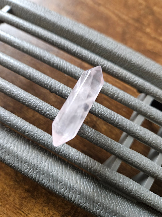 DIVINE ENERGY points Crystal Vent Clips (Quartz)