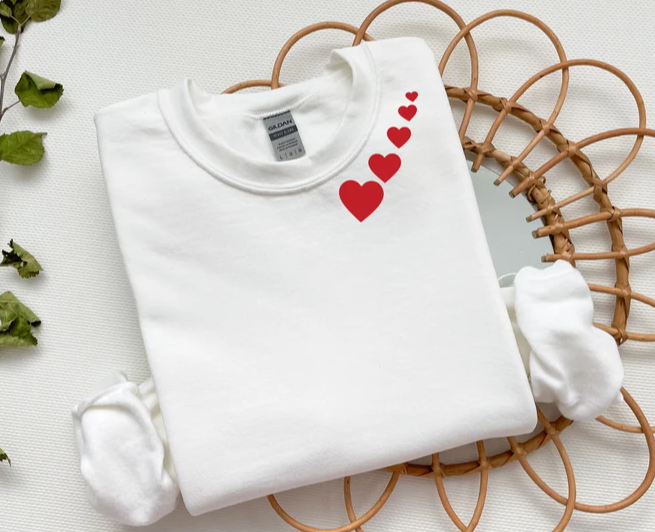 Heart collar red crewneck sweater